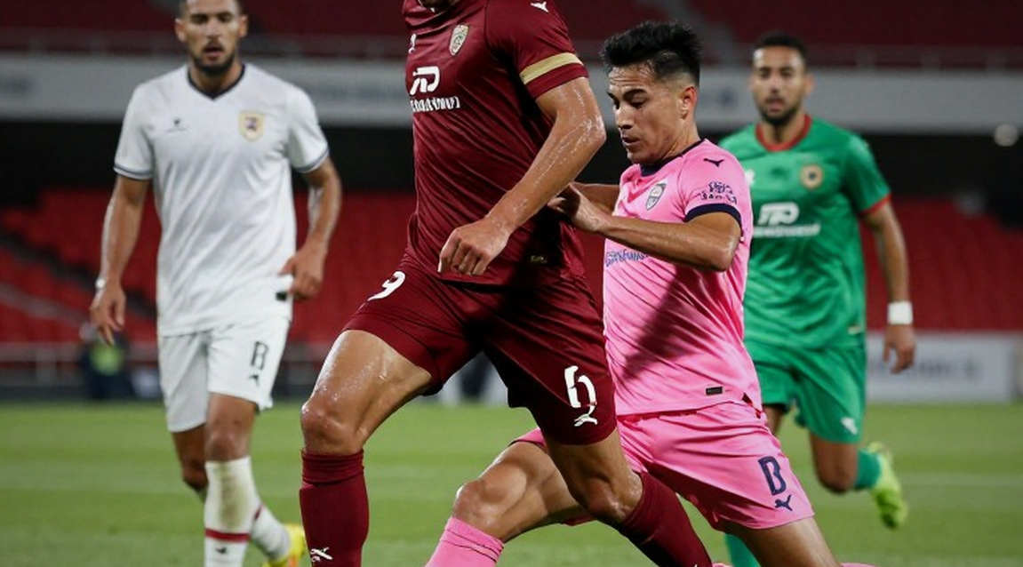 Diary of an Unplayed Match: When Vietnamese Football Learns to Stand Up from Scratches Diary of an Unplayed Match: When Vietnamese Football Learns to Stand Up from Scratches