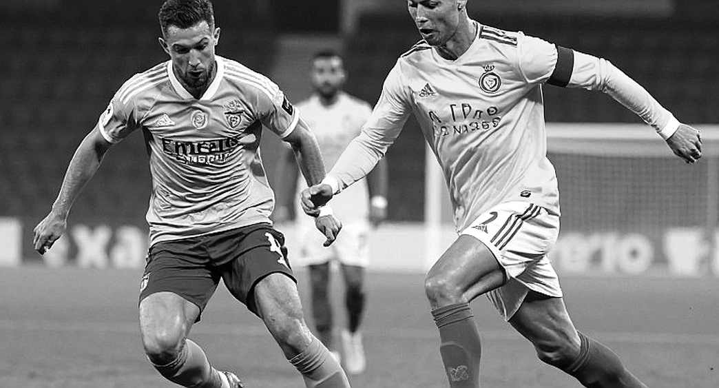 Meichtry's Hip Injury: Two Weeks Without Genoa's Playmaker and the Sigh of the International Calendar Meichtry's Hip Injury: Two Weeks Without Genoa's Playmaker and the Sigh of the International Calendar
