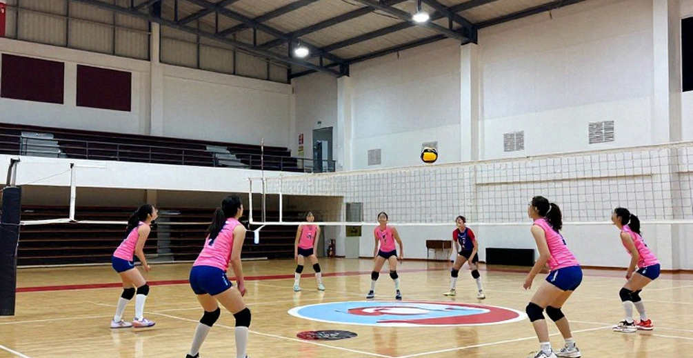 SMU hạ Pitt: khối chắn và sự cân bằng đánh sập chuỗi 58 trận bất bại trên sân nhà