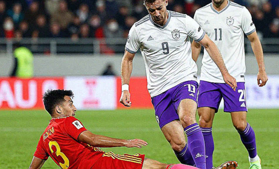 Zidane's Foot at 54 and the Trust Equation of the France National Team Zidane's Foot at 54 and the Trust Equation of the France National Team