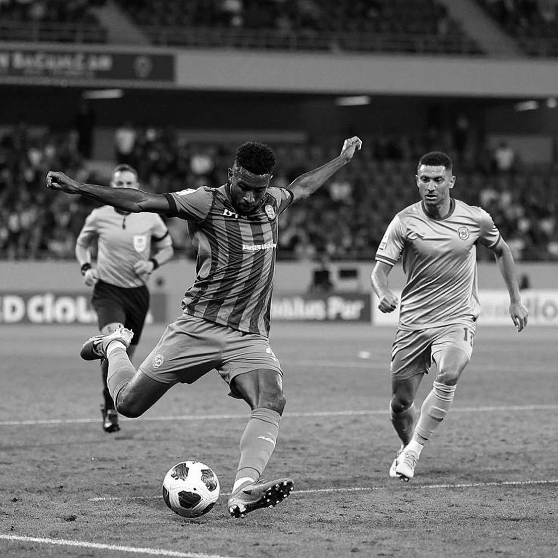 Việt Nam U23 hòa Kuwait 1-1: Cột dọc không cứu được một hàng thủ