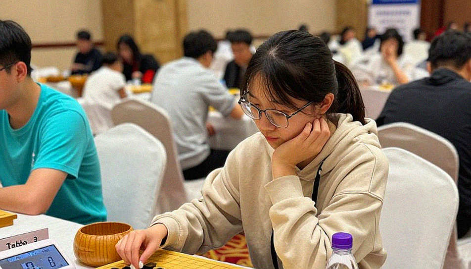 Samarkand 2026: Đêm trước ván một và những căn phòng chưa có chủ