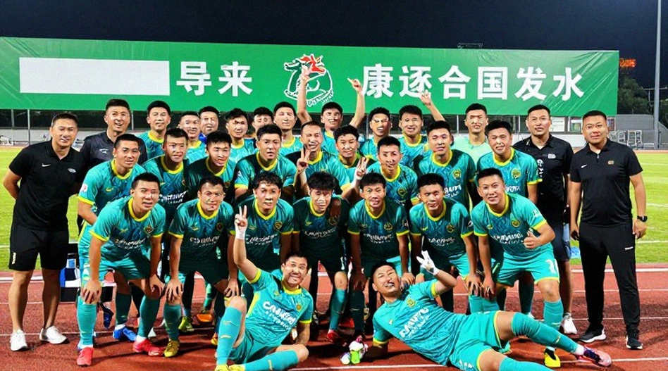 Ba trung vệ và nỗi sợ được tôn vinh thành chiến thuật
